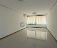 Apartamento com 80m², 2 dormitórios, 1 suíte, 2 vagas no bairro Jardim Lindóia em Porto Alegre