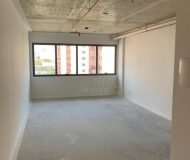 Sala Comercial com 38m² no bairro Passo da Areia em Porto Alegre