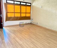 Casa com 73m², 3 dormitórios, 4 vagas no bairro Sarandi em Porto Alegre