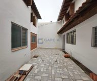 Casa com 237m², 4 dormitórios, 3 vagas no bairro Santa Maria Goretti em Porto Alegre
