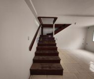 Casa com 237m², 4 dormitórios, 3 vagas no bairro Santa Maria Goretti em Porto Alegre