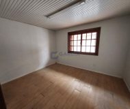 Casa com 237m², 4 dormitórios, 3 vagas no bairro Santa Maria Goretti em Porto Alegre