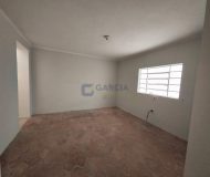 Casa com 237m², 4 dormitórios, 3 vagas no bairro Santa Maria Goretti em Porto Alegre