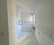 Apartamento com 40m², 2 dormitórios, 1 vaga no bairro Mário Quintana em Porto Alegre