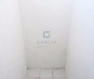 Depósito com 260m², 2 vagas no bairro Santa Maria Goretti em Porto Alegre