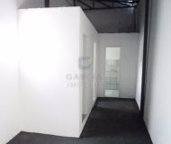 Depósito com 260m², 2 vagas no bairro Santa Maria Goretti em Porto Alegre
