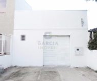 Depósito com 260m², 2 vagas no bairro Santa Maria Goretti em Porto Alegre