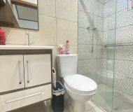 Casa com 300m², 4 dormitórios, 1 suíte, 2 vagas no bairro Sarandi em Porto Alegre