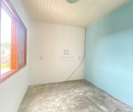 Casa com 300m², 4 dormitórios, 1 suíte, 2 vagas no bairro Sarandi em Porto Alegre