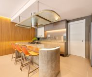 Apartamento com 295m², 4 dormitórios, 4 suítes no bairro Petrópolis em Porto Alegre