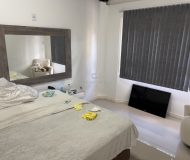 Casa com 200m², 5 dormitórios, 2 suítes, 4 vagas no bairro Jardim Itu em Porto Alegre