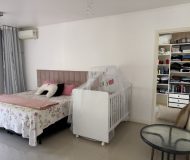 Casa com 200m², 5 dormitórios, 2 suítes, 4 vagas no bairro Jardim Itu em Porto Alegre