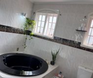 Casa com 200m², 5 dormitórios, 2 suítes, 4 vagas no bairro Jardim Itu em Porto Alegre