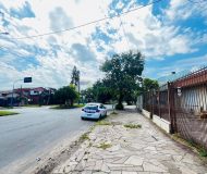 Casa com 290m², 2 dormitórios, 3 vagas no bairro Sarandi em Porto Alegre