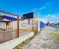 Casa com 290m², 2 dormitórios, 3 vagas no bairro Sarandi em Porto Alegre