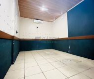 Casa com 290m², 2 dormitórios, 3 vagas no bairro Sarandi em Porto Alegre