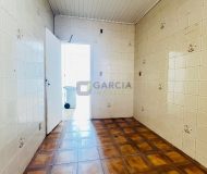 Casa com 290m², 2 dormitórios, 3 vagas no bairro Sarandi em Porto Alegre