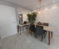 Apartamento com 65m², 2 dormitórios, 1 suíte, 1 vaga no bairro São Sebastião em Porto Alegre