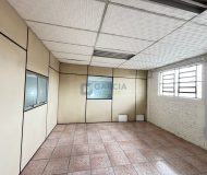 Depósito com 300m² no bairro Sarandi em Porto Alegre