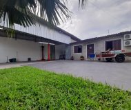 Casa com 60m², 2 dormitórios, 4 vagas no bairro Sarandi em Porto Alegre