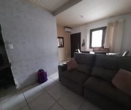 Casa com 60m², 2 dormitórios, 4 vagas no bairro Sarandi em Porto Alegre