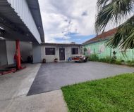 Casa com 60m², 2 dormitórios, 4 vagas no bairro Sarandi em Porto Alegre