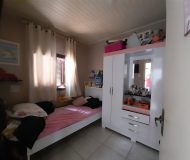 Casa com 60m², 2 dormitórios, 4 vagas no bairro Sarandi em Porto Alegre