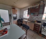 Casa com 60m², 2 dormitórios, 4 vagas no bairro Sarandi em Porto Alegre