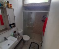 Casa com 60m², 2 dormitórios, 4 vagas no bairro Sarandi em Porto Alegre