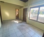 Casa com 74m², 3 dormitórios, 4 vagas no bairro Sarandi em Porto Alegre