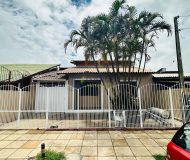 Casa com 200m², 5 dormitórios, 1 suíte, 4 vagas no bairro Sarandi em Porto Alegre