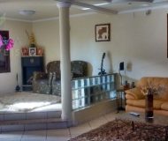 Casa com 372m², 3 dormitórios, 1 suíte, 3 vagas no bairro Sarandi em Porto Alegre