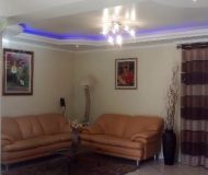 Casa com 372m², 3 dormitórios, 1 suíte, 3 vagas no bairro Sarandi em Porto Alegre