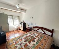 Casa com 154m², 3 dormitórios, 2 vagas no bairro Jardim Itu em Porto Alegre