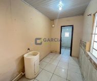 Casa com 60m², 2 dormitórios, 3 vagas no bairro Sarandi em Porto Alegre