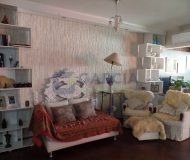 Casa com 220m², 3 dormitórios, 2 vagas no bairro Jardim Itu em Porto Alegre