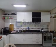 Casa com 220m², 3 dormitórios, 2 vagas no bairro Jardim Itu em Porto Alegre