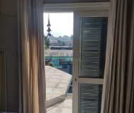 Casa com 400m², 3 dormitórios, 1 suíte, 2 vagas no bairro Costa e Silva em Porto Alegre