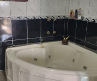 Casa com 400m², 3 dormitórios, 1 suíte, 2 vagas no bairro Costa e Silva em Porto Alegre