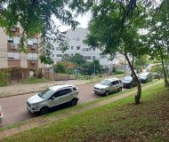 Terreno com 371m² no bairro Passo da Areia em Porto Alegre