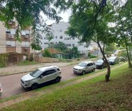 Terreno com 371m² no bairro Passo da Areia em Porto Alegre