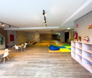 Apartamento com 90m², 3 dormitórios, 1 suíte, 2 vagas no bairro Cristo Redentor em Porto Alegre