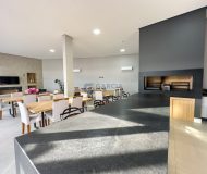 Apartamento com 90m², 3 dormitórios, 1 suíte, 2 vagas no bairro Cristo Redentor em Porto Alegre
