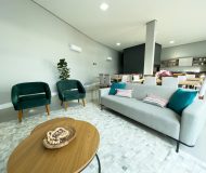 Apartamento com 90m², 3 dormitórios, 1 suíte, 2 vagas no bairro Cristo Redentor em Porto Alegre