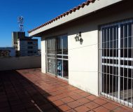 Apartamento com 156m², 3 dormitórios, 1 vaga no bairro Jardim Itu Sabará em Porto Alegre