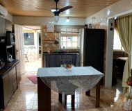 Casa com 300m², 3 dormitórios, 2 vagas no bairro Sarandi em Porto Alegre