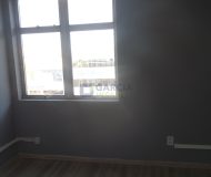 Sala Comercial com 70m² no bairro Navegantes em Porto Alegre