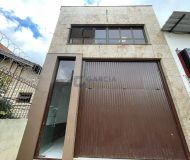 Depósito com 310m² no bairro São Geraldo em Porto Alegre