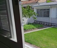 Casa com 228m², 3 dormitórios, 1 suíte, 4 vagas no bairro Vila Ipiranga em Porto Alegre