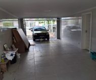 Casa com 228m², 3 dormitórios, 1 suíte, 4 vagas no bairro Vila Ipiranga em Porto Alegre